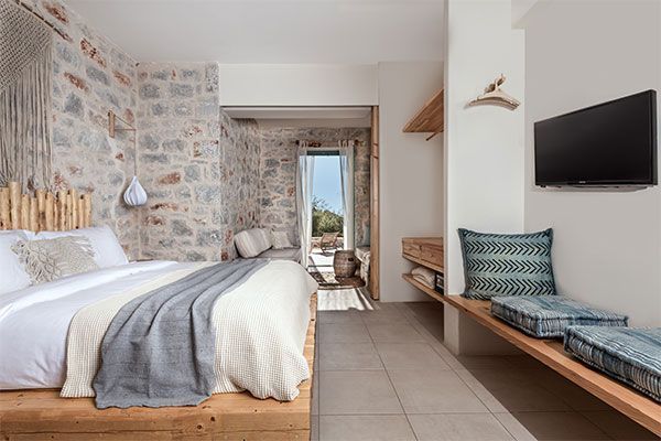 SUPERIOR WITH GARDEN/SEA VIEW